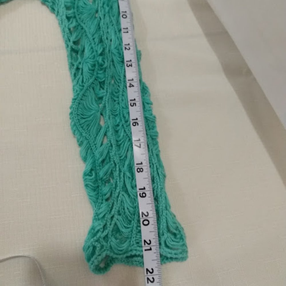 Roz & Ali: Crochet teal sweater. Size small. - Picture 6 of 6